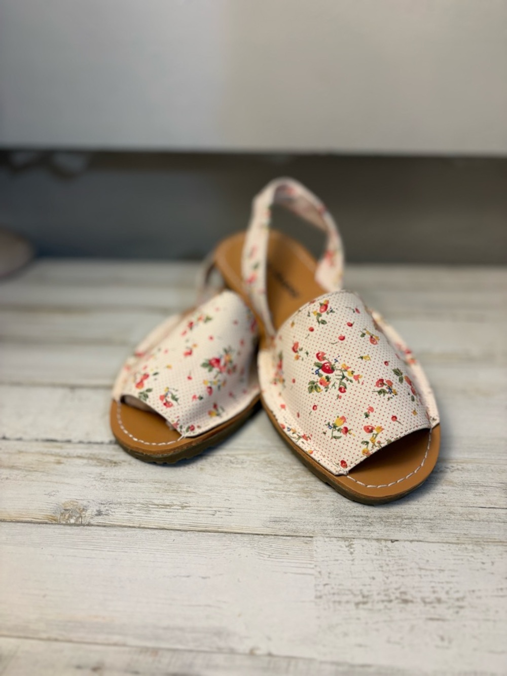Dirty Laundry Cream Floral Slingback Sandals